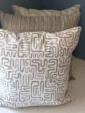 Handmade Zippered and Lined Cotton Throw Pillow Cover